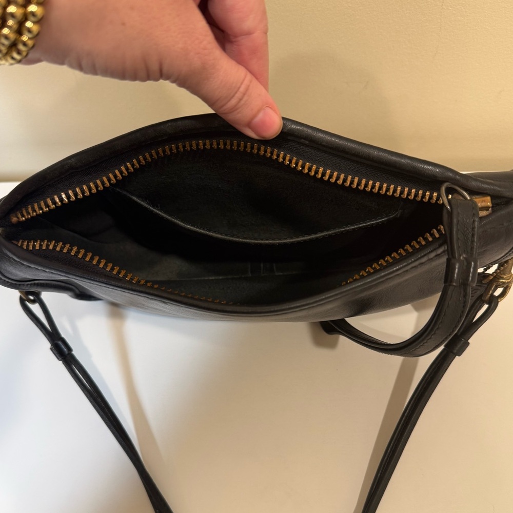 Vintage Coach 9455 Black Leather Zippered Clutch / Basic Bag (1980s–Early 1990s) - Picture 9 of 16